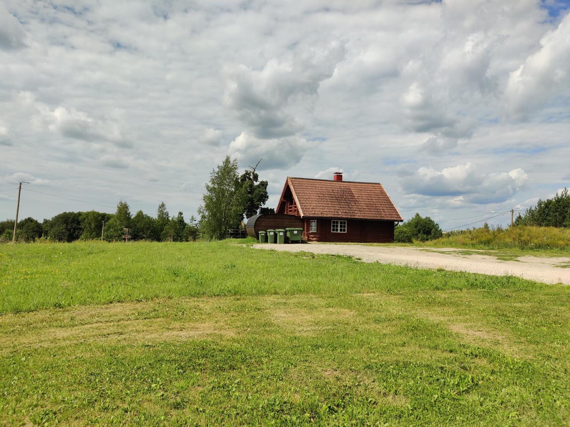 Tapa Cottage Next To Disc Golf. Exterior photo